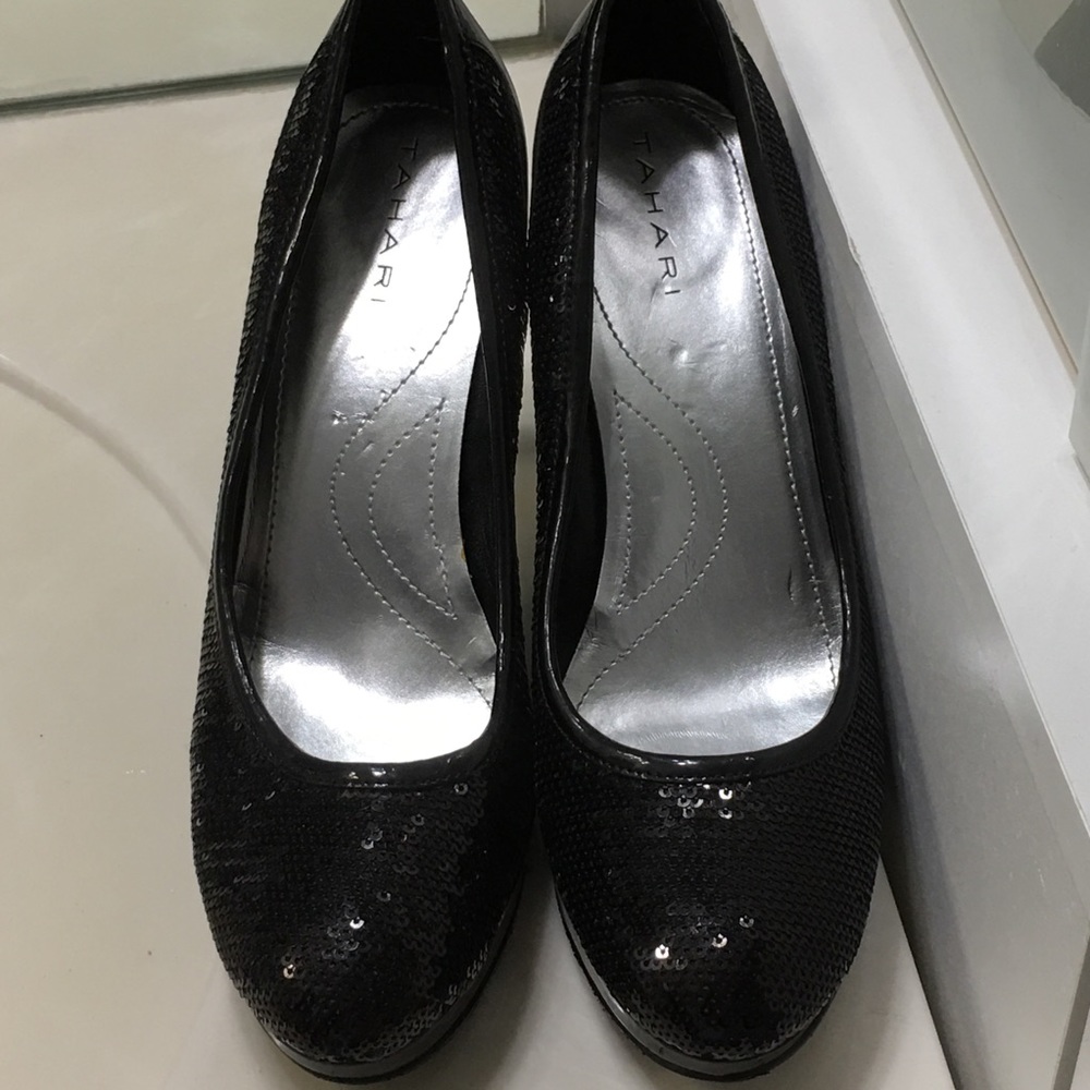 Tahari heels